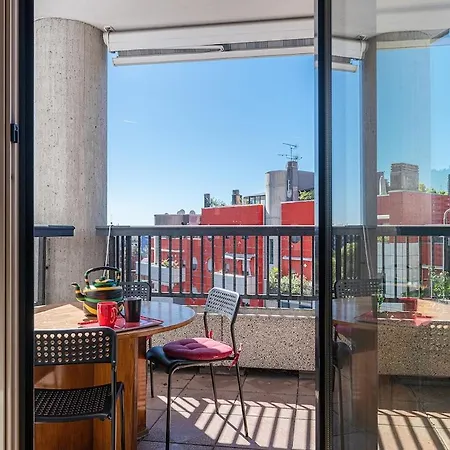 Apartment The Rainbow House With Terrace! Milan
